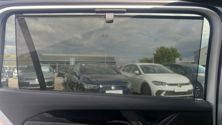 Volkswagen Passat 1.5 eTSI R-Line 5dr DSG Petrol Estate